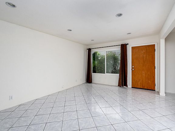 2nd image of 10440 Quill Ave APT 104