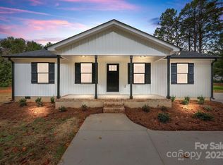 2218 Mooresville Rd, Salisbury, NC 28147