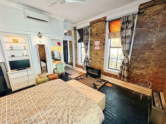 5th image of 271 Delta Ave
