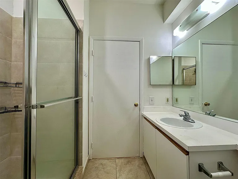 641 Cypress Lake Blvd #K18 — Photo 21
