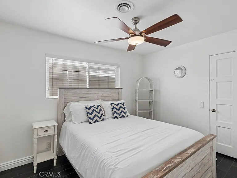618 Acacia Ave — Photo 11