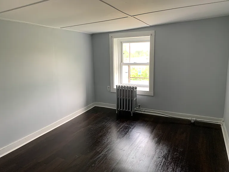 1306 East St #4 — Photo 9