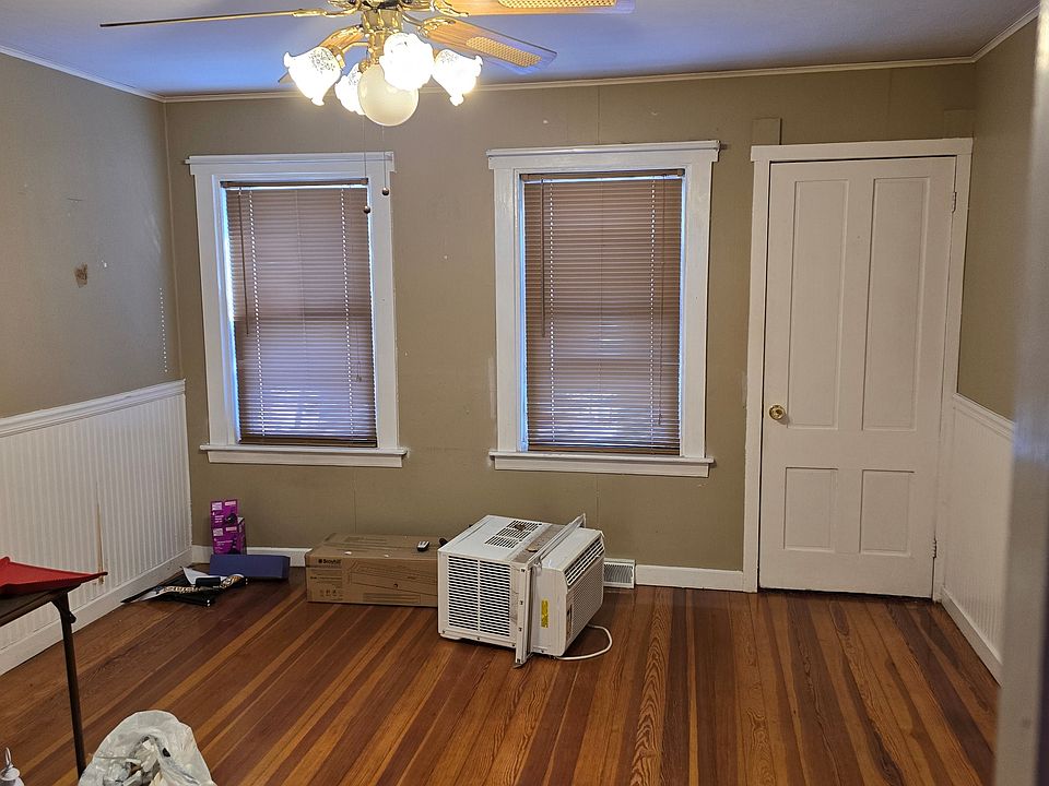1st image of 10 Forest St #10