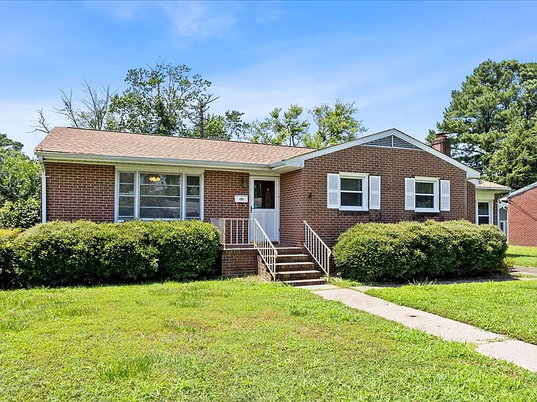 7 Briar Dr — Photo 1