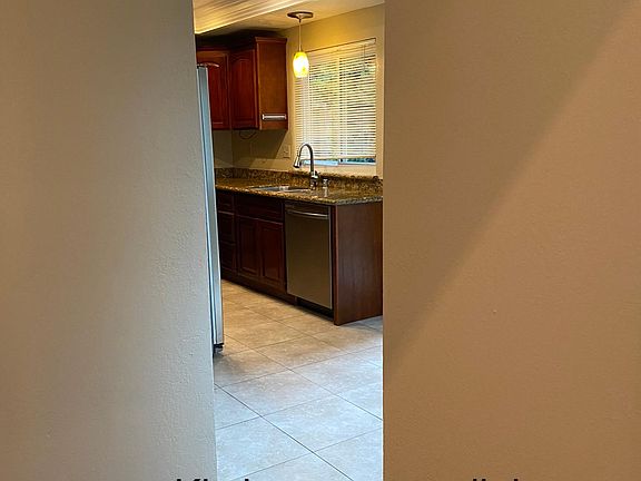 5th image of 2733 Mabury Sq