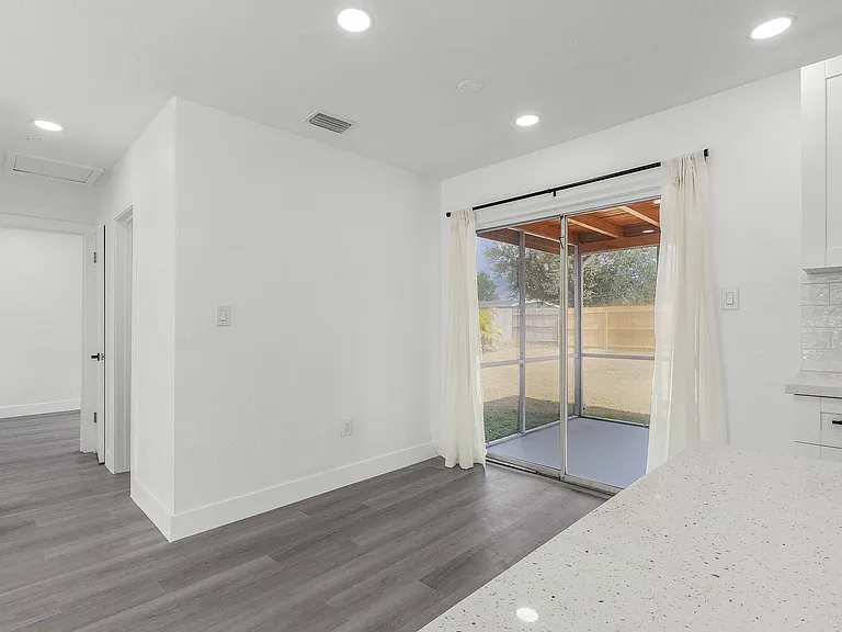 22163 Hernando Ave — Photo 16