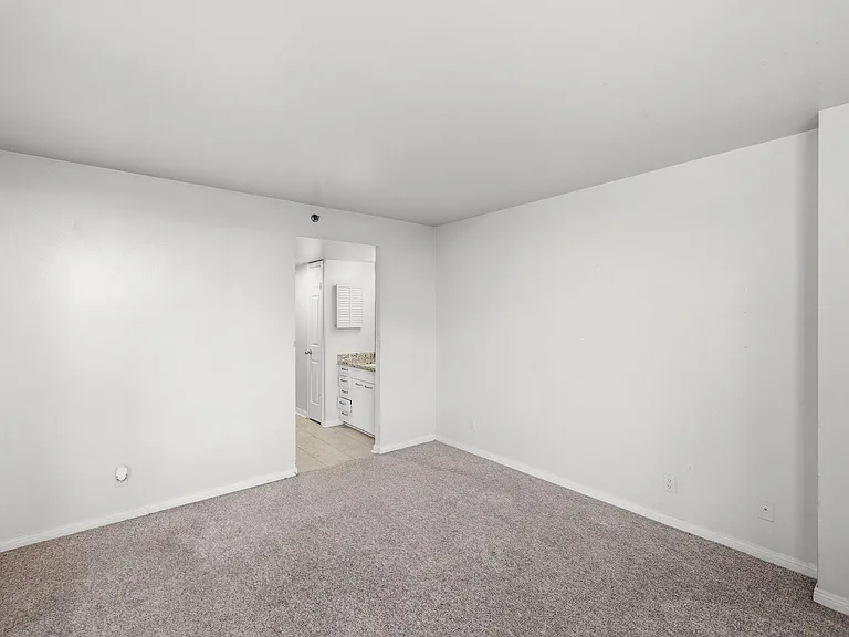 3525 Sage Rd #504 — Photo 9