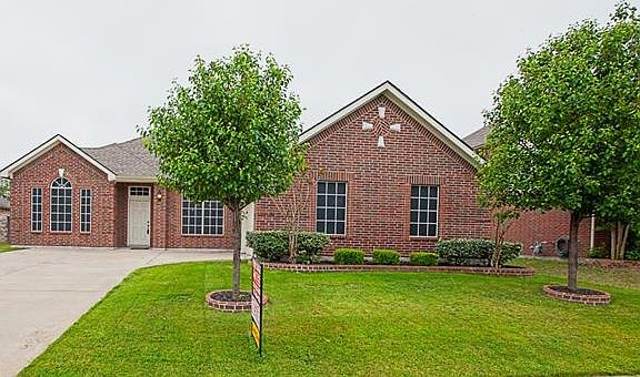 3rd image of 1215 Fleetwood Cove Dr