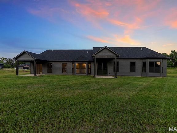 5th image of 3707 Beechwood Court Cpe
