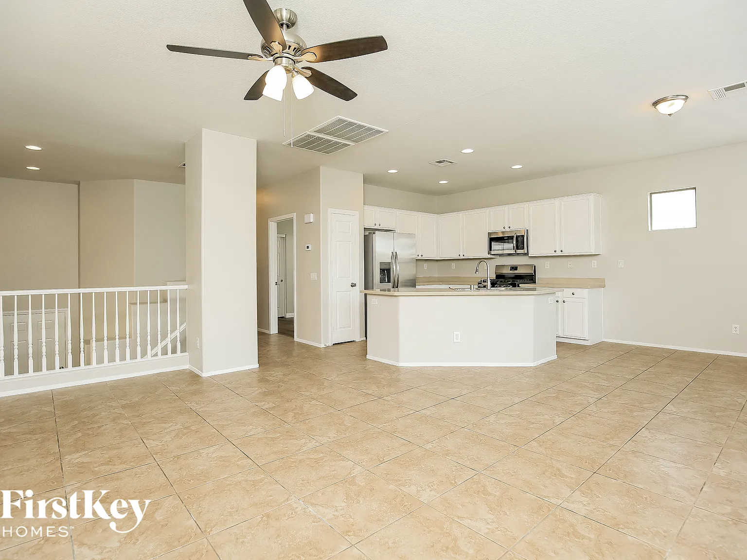 4 bed, 2.5 bath, 1780 sqft, $2,015 — Photo 3