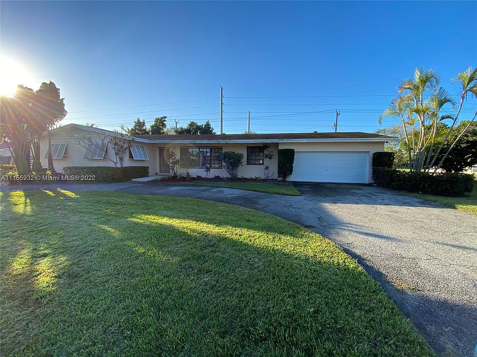 1st image of 8000 SW 139th Ter