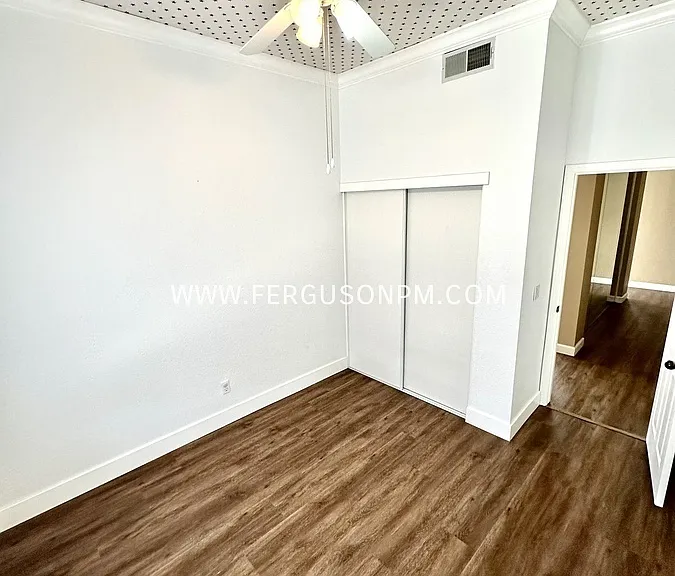 5630 Darby Rd — Photo 8