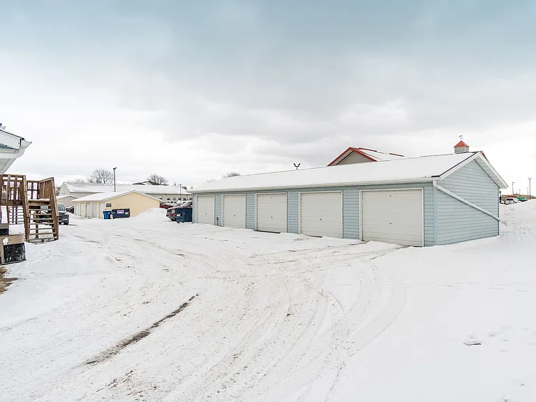 1315-1323 Branding Iron Rd — Photo 20
