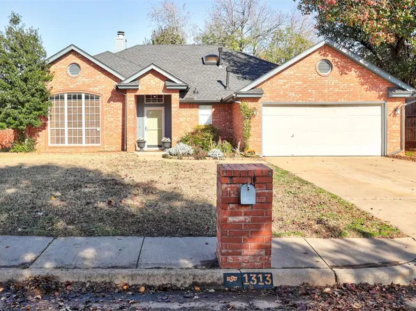 1313 Salem Ave, Edmond, OK 73003