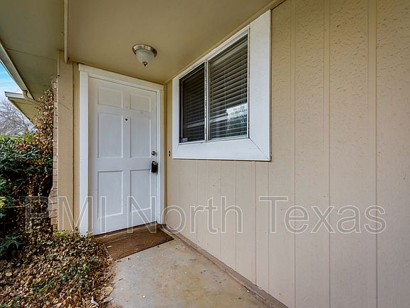 5th image of 2925 Post Oak Dr