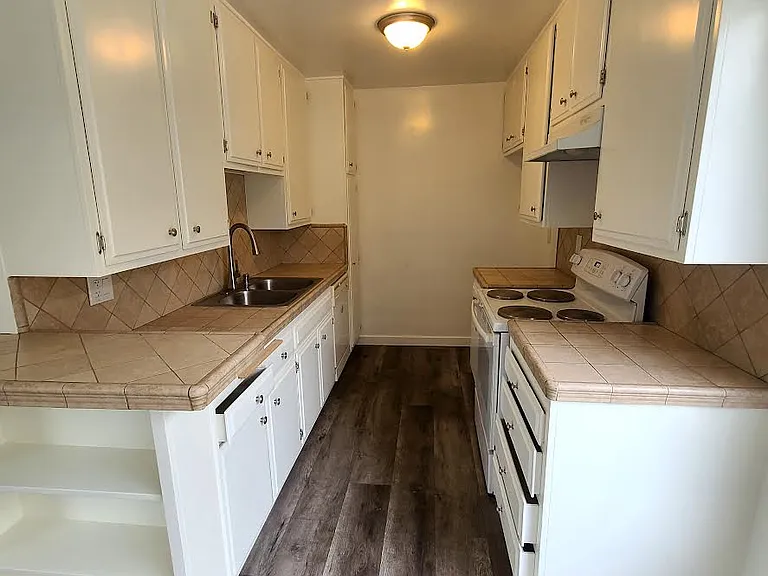 5555 W 8th St #207 — Photo 4