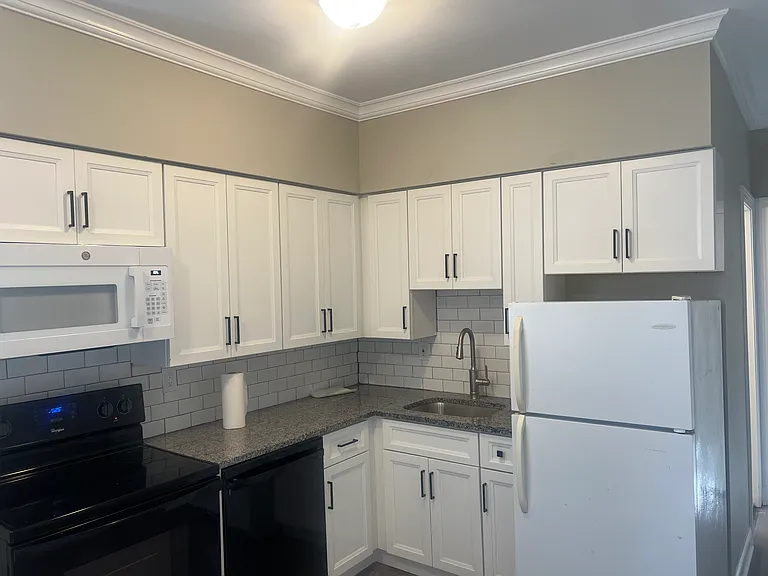 9 Cedar St #3L — Photo 14