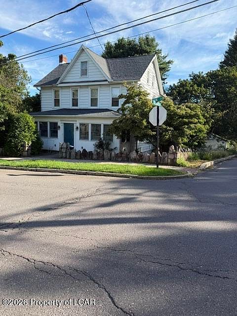 1st image of 129 Main St