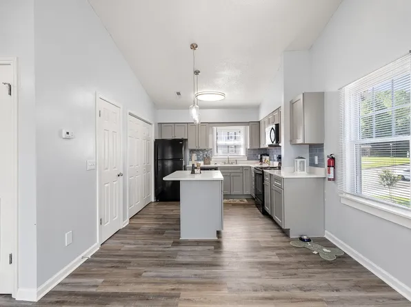 Riverview Apartments