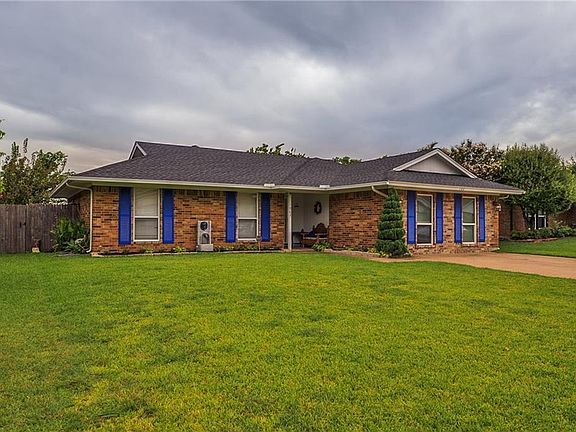 2nd image of 106 Kalmia Ct
