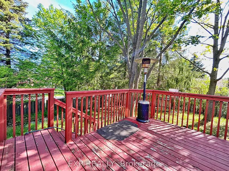 23 Haskell Cres — Photo 14