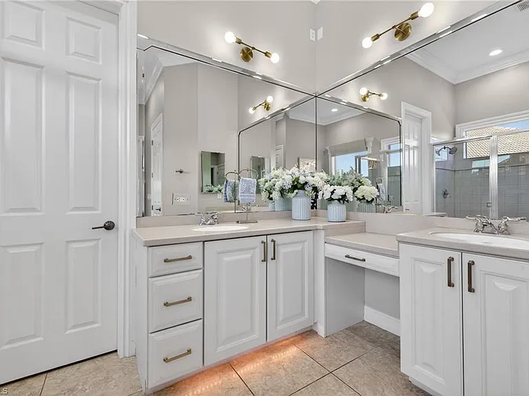 24920 Divot Dr — Photo 15
