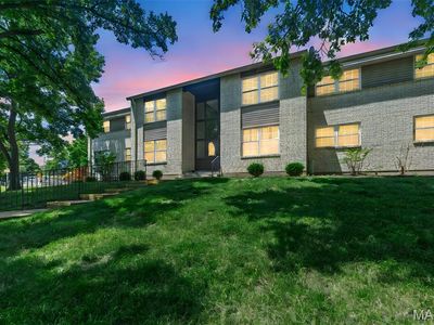 149 Cumberland Park Ct APT B, Ballwin, MO, 63011