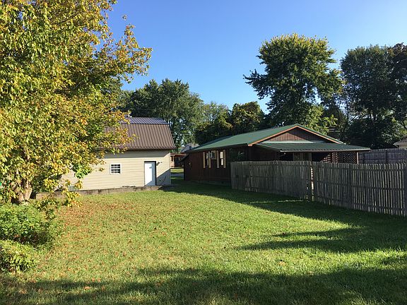 2nd image of 2116 Indiana St