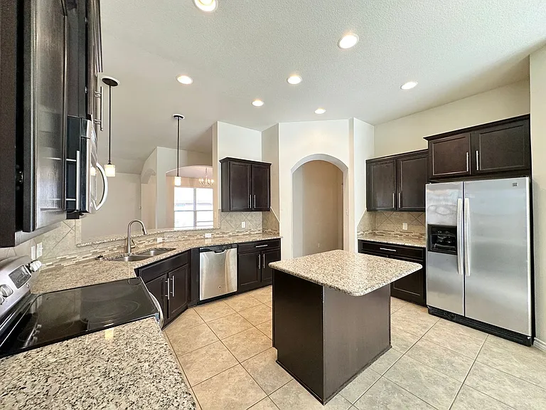 3383 Vineyard Trl — Photo 15