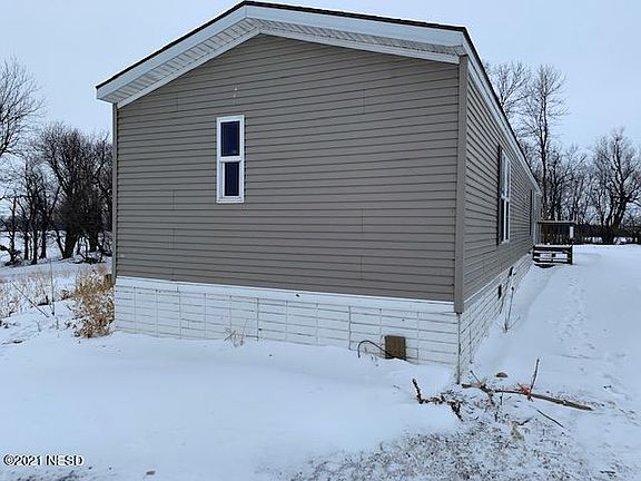 2nd image of 47605 177th St