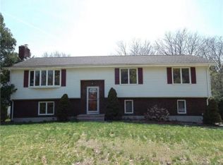 20 Harvest Ln, Windsor, CT 06095