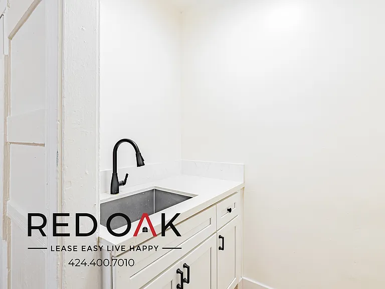 805 S Centre St #7 — Photo 8