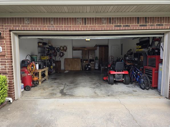 612 W 13th St, Stuttgart, AR 72160
