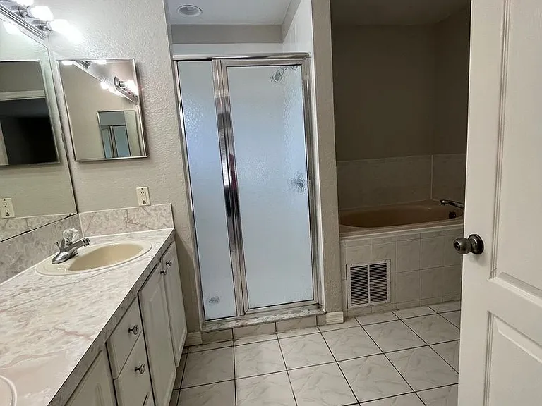435 Magpie Ct — Photo 22