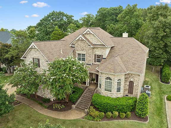 3rd image of 7167 Tullamore Ln