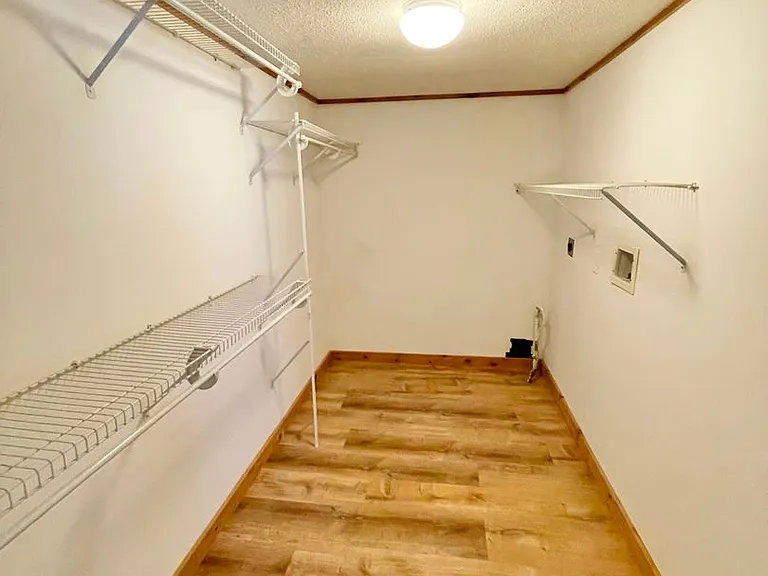 3724 Shelburne Rd — Photo 15