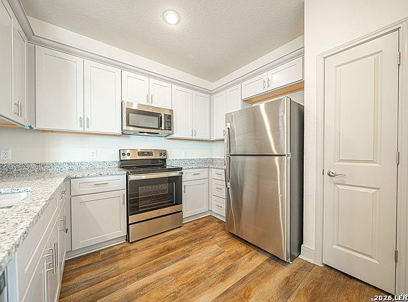 2nd image of 10216 Eaglewood Nook