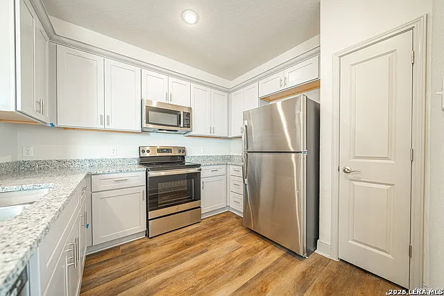 10216 Eaglewood Nook — Photo 2