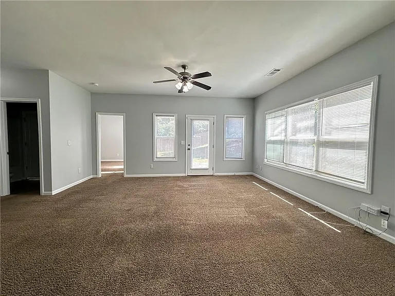 1129 Ida Woods Ct — Photo 9