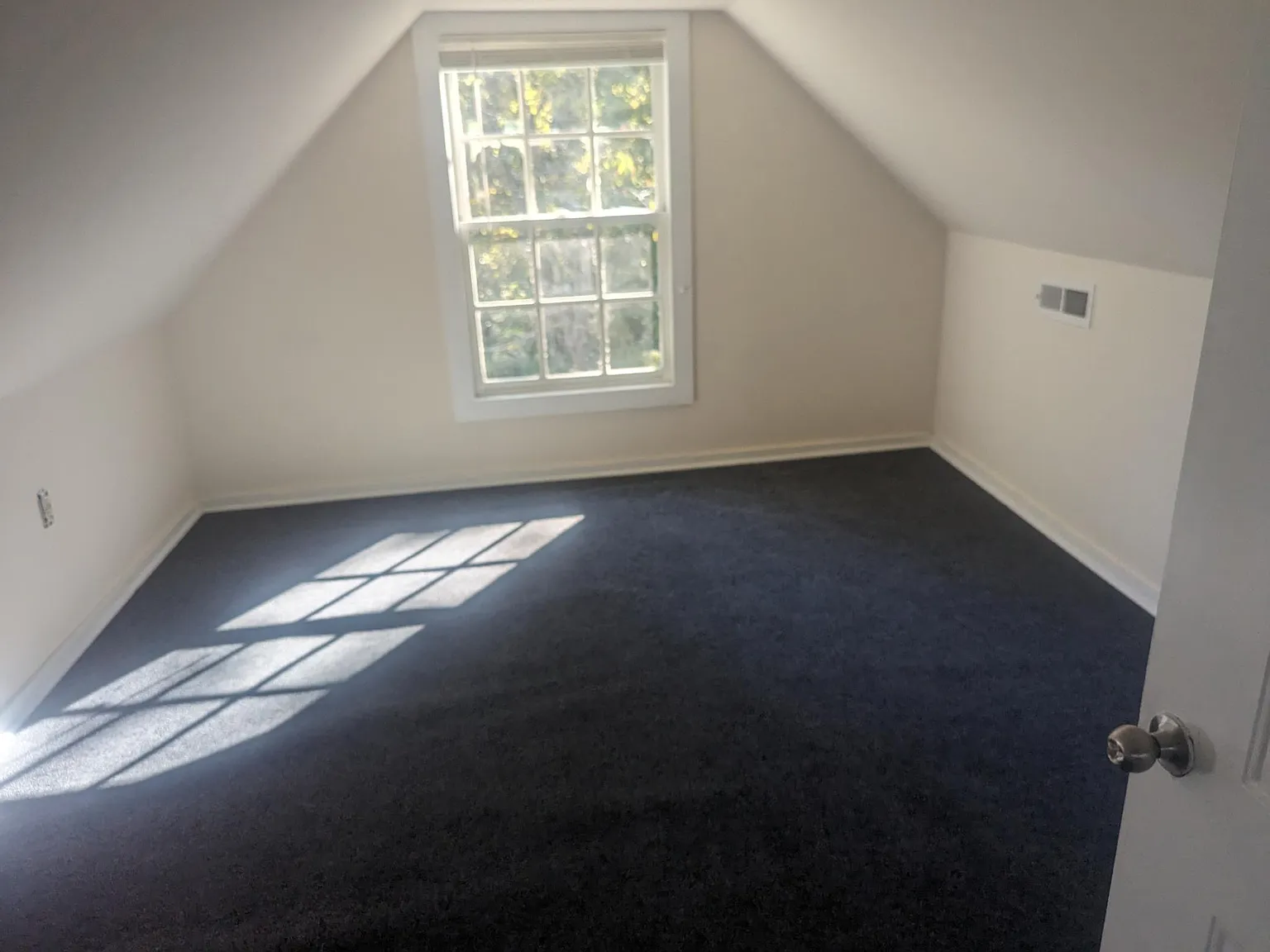 403 Justice Heights St — Photo 4
