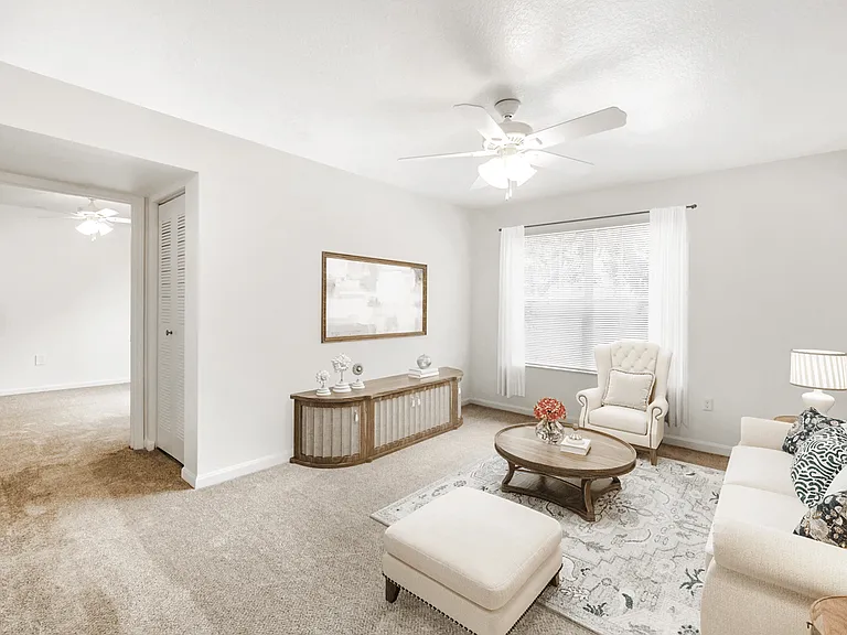 Wyndham Place Apartments — Photo 7