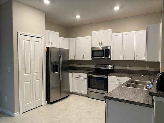 4th image of 3590 Bellmeade Ct