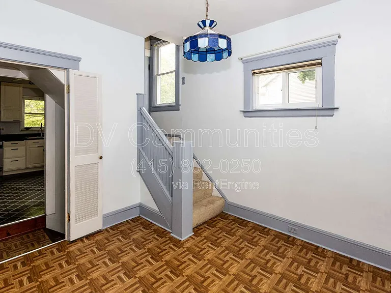 1584 Maple Rd — Photo 11