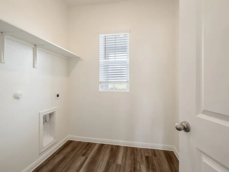 391 Wren Ln — Photo 21