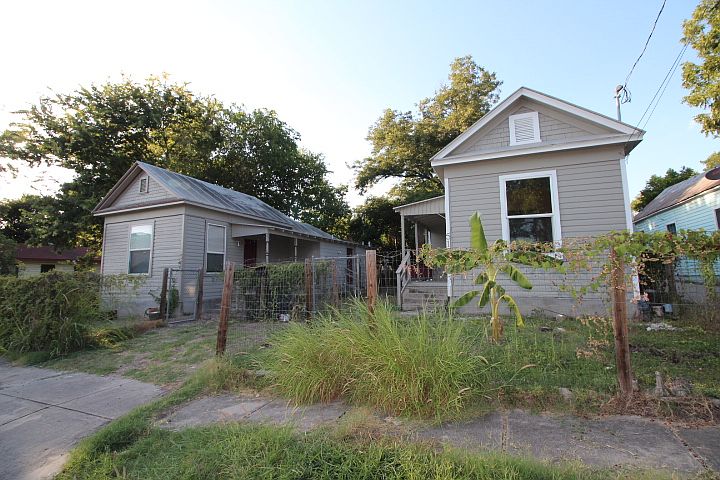 2nd image of 515 Dawson St