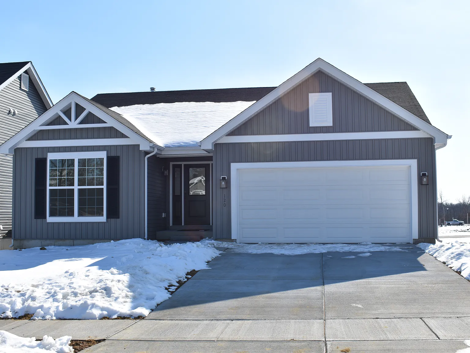 3 bed, 1279 sqft, $2,500 — Photo 1