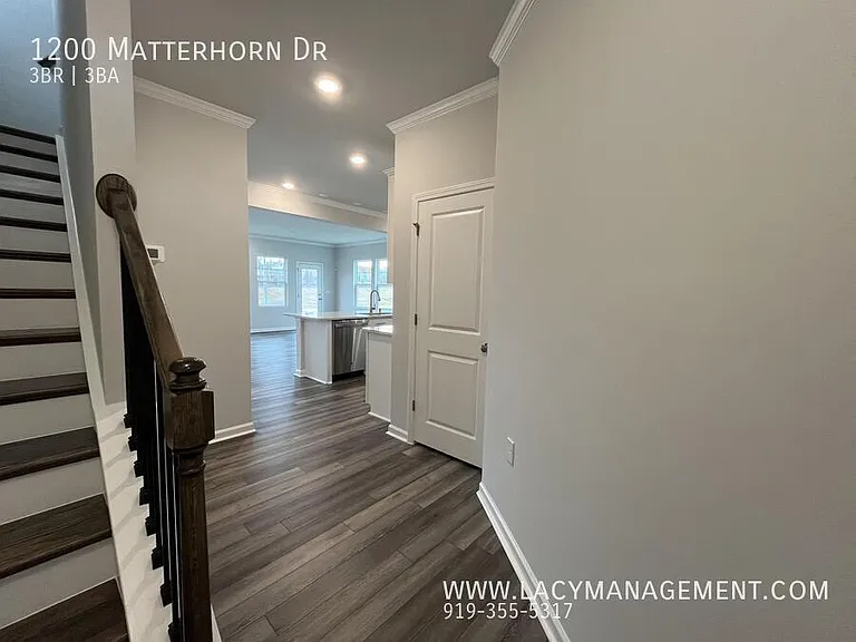 1200 Matterhorn Dr — Photo 4