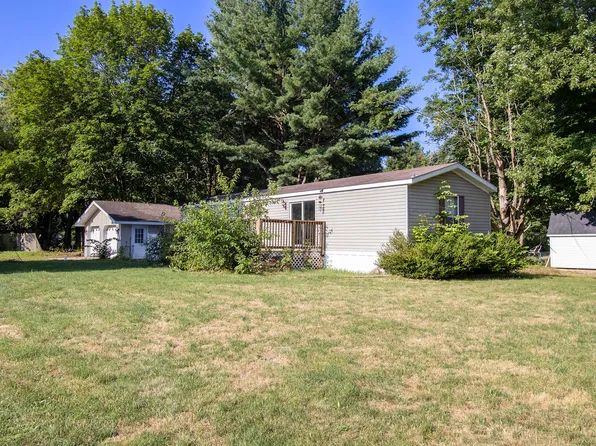 34413 North Dr, Gobles, MI 49055