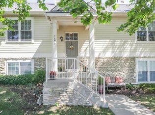 7679 W 158th Ter, Overland Park, KS 66223