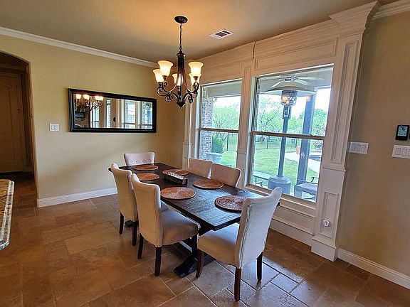 5th image of 11101 Lakecrest Dr